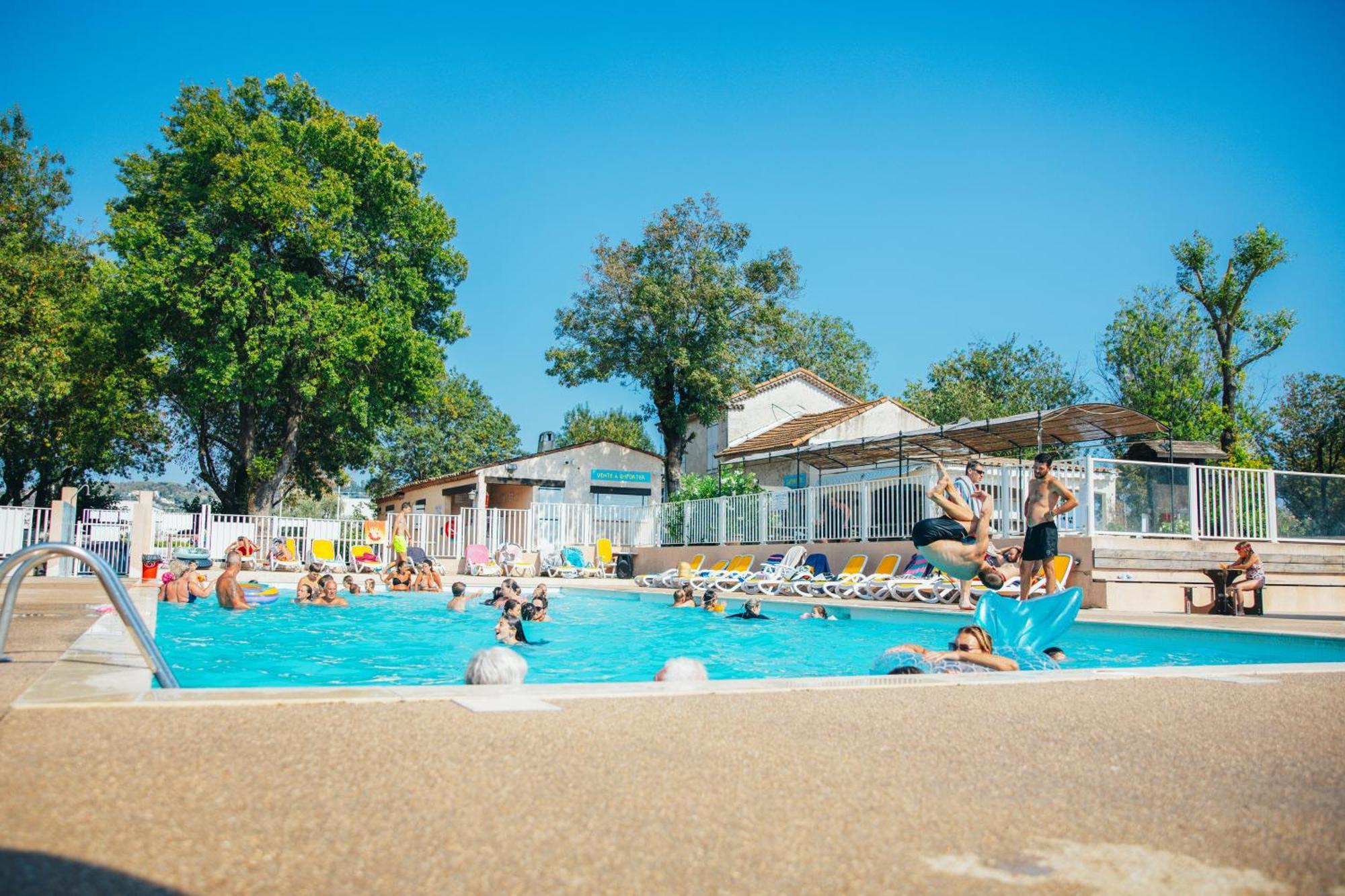 Camping Parc Bellevue Cannes Eksteriør billede